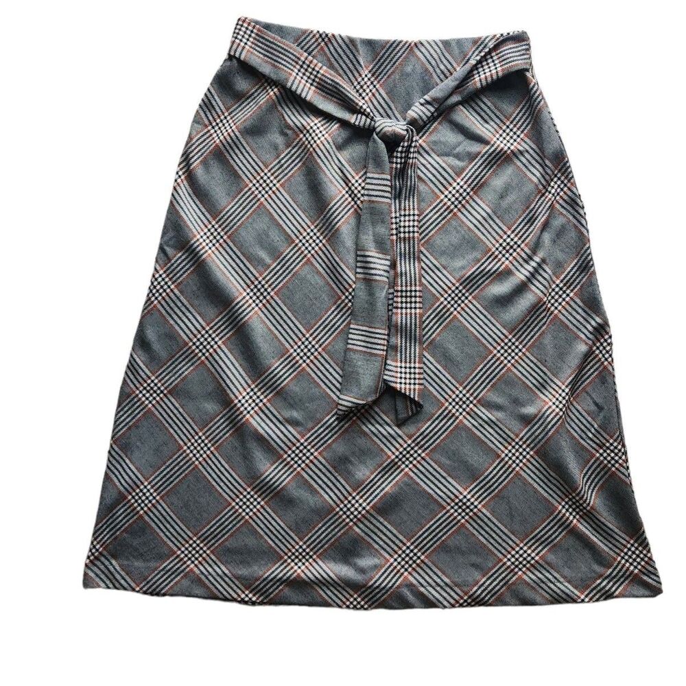 Women Forever 21 Contemporary Grey A-Line Skirt Plaid Size Large Stretchy Waist